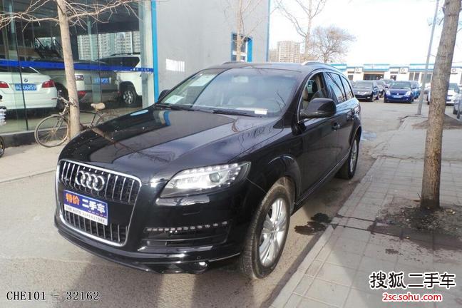 奥迪Q72012款3.0TFSI 舒适型（245KW）