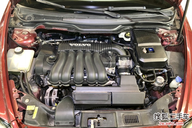 大连-沃尔沃s402005款2.4l自动五速