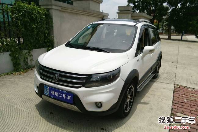 东风风行全新景逸X52013款1.6L 尊贵型