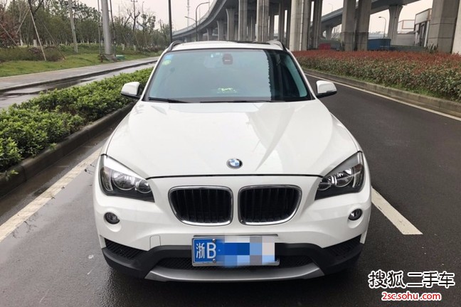 宝马X12013款xDrive20i X设计套装