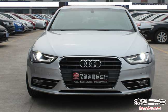 奥迪A4L2013款35 TFSI(2.0T)自动标准型