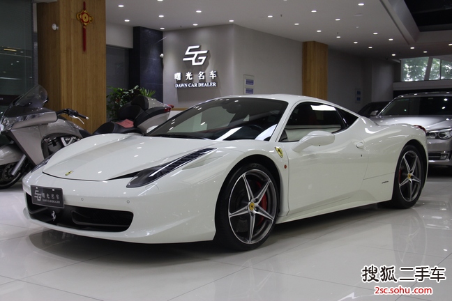 法拉利4582011款4.5L Italia