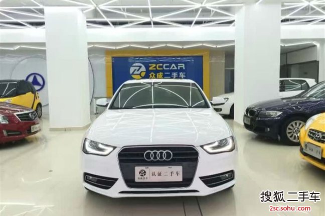 奥迪A4L2013款35 TFSI 自动标准型