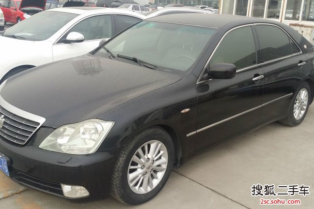 丰田皇冠2005款3.0L Royal Saloon G