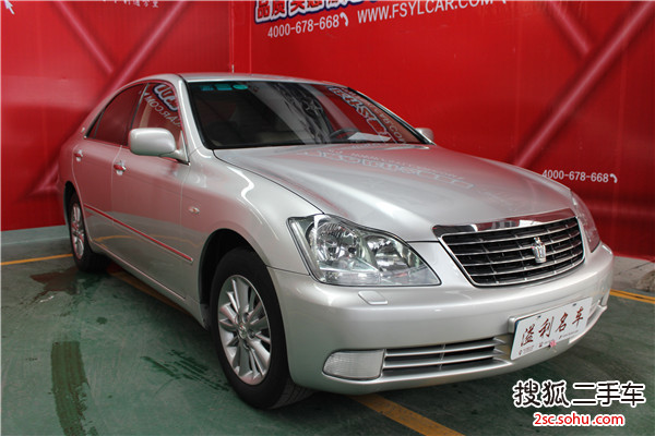 丰田皇冠2006款2.5L Royal 真皮版