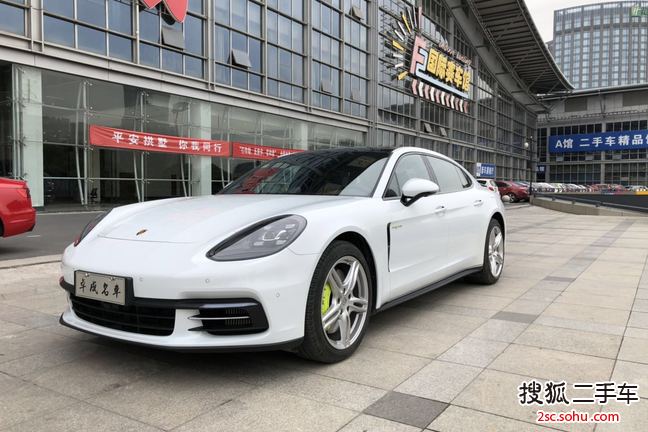 保时捷Panamera E-Hybrid2017款Panamera 4 E-Hybrid 行政加长版 2.9T