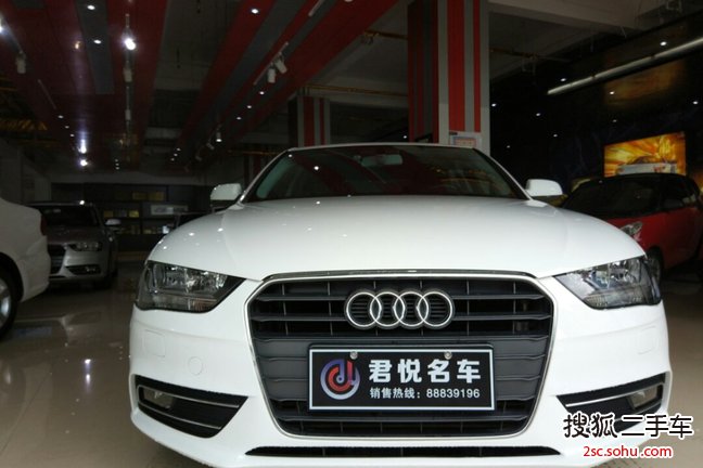 奥迪A4L2013款30 TFSI 自动舒适型