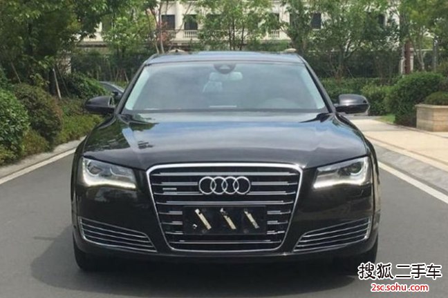 奥迪A8L2013款45 TFSI quattro舒适型