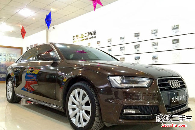 奥迪A4L2013款40 TFSI quattro个性运动型