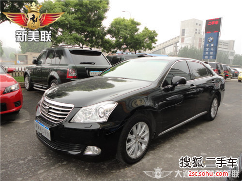 丰田皇冠2010款2.5L Royal 真皮版