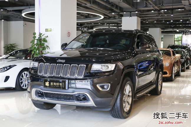 Jeep大切诺基2015款3.0L 精英导航版