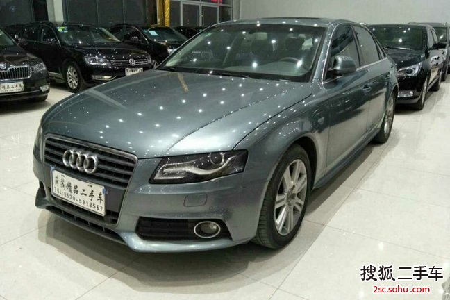 奥迪A4L2010款2.0TFSI 标准型