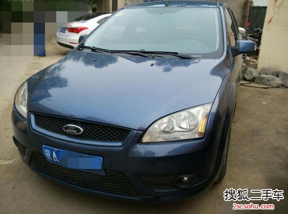 福特福克斯三厢2008款1.8L 手动舒适型