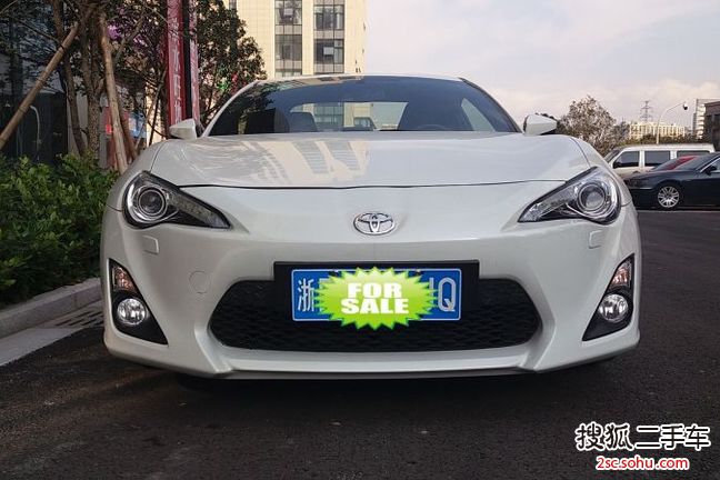 丰田862014款2.0L 自动豪华型 