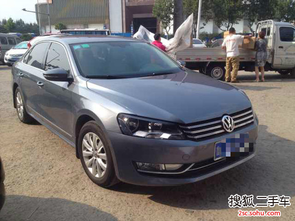 大众帕萨特2011款1.8TSI DSG 尊荣版