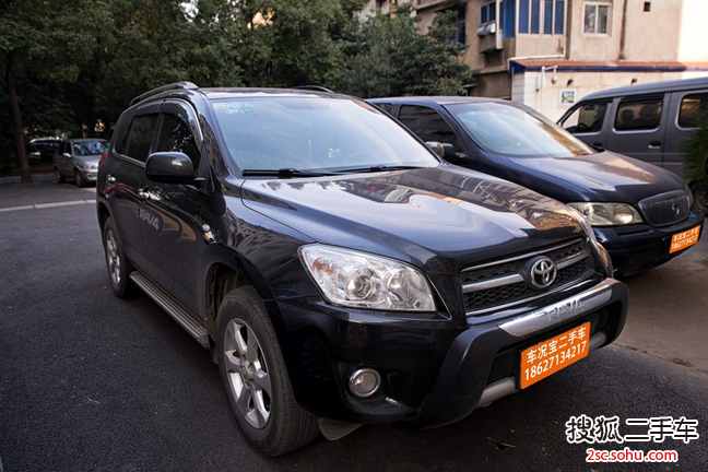 丰田RAV42010款2.0L 自动豪华升级版