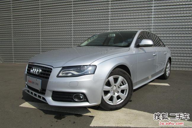 奥迪A4L2010款2.0TFSI 舒适型