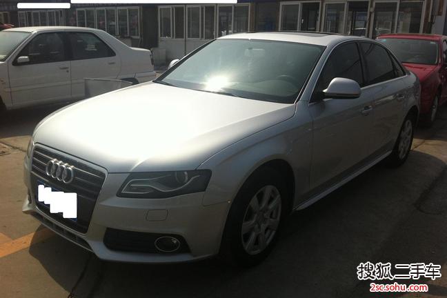 奥迪A4L2010款2.0TFSI 标准型