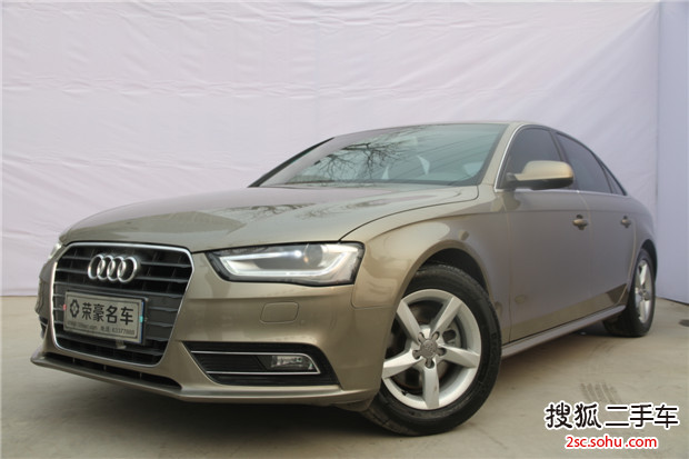 奥迪A4L2013款35 TFSI 自动标准型