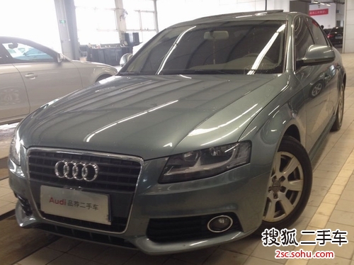 奥迪A4L2009款2.0TFSI 标准型