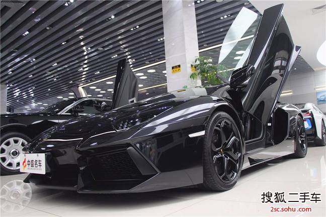 兰博基尼Aventador2013款LP700-4 敞篷版