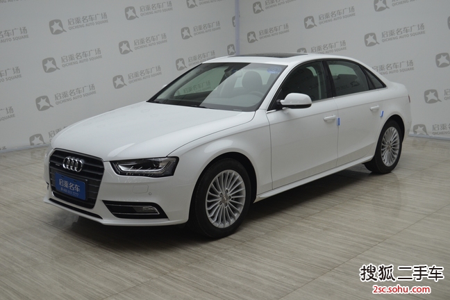 奥迪A4L2013款40 TFSI quattro个性运动型