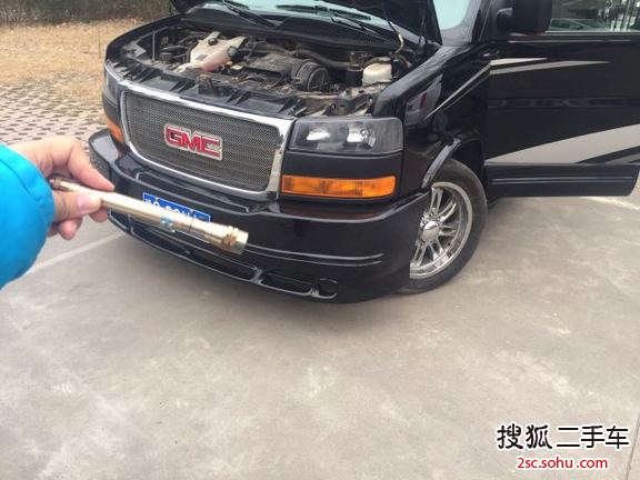 GMC Savana2013款6.0L 领袖级商务车