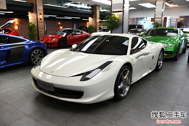 法拉利4582011款4.5L Italia