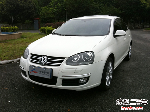 大众速腾2010款1.8TSI 手动冠军版