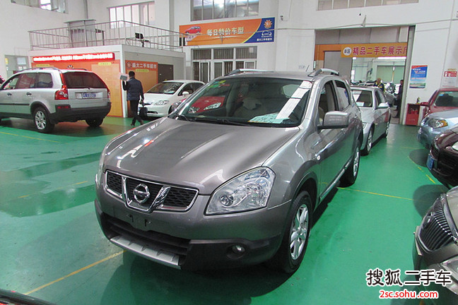 日产逍客2011款2.0XL 火 CVT 2WD