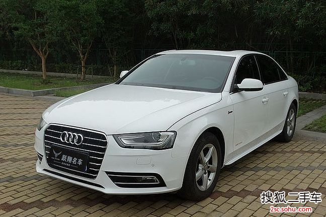 奥迪A4L2013款35 TFSI 自动舒适型