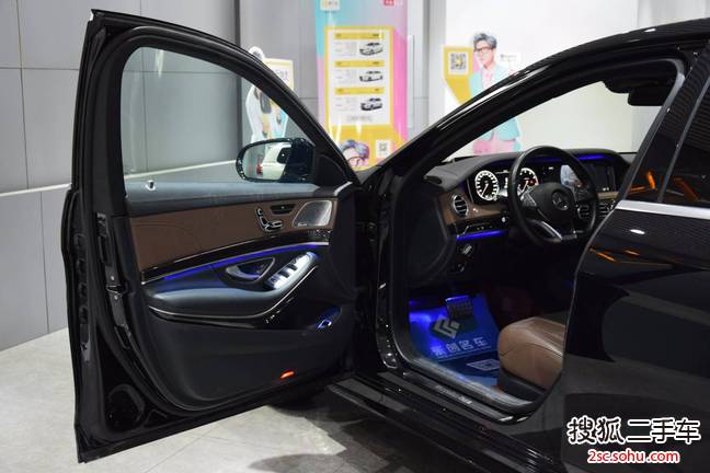 奔驰S级2016款S 400 L 4MATIC