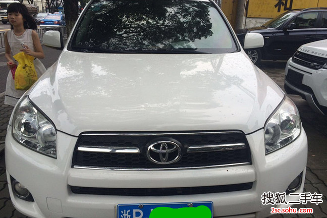 丰田RAV42009款2.4L 手动豪华导航版