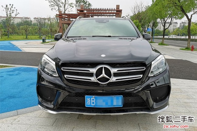 奔驰GLE级2017款400 4MATIC