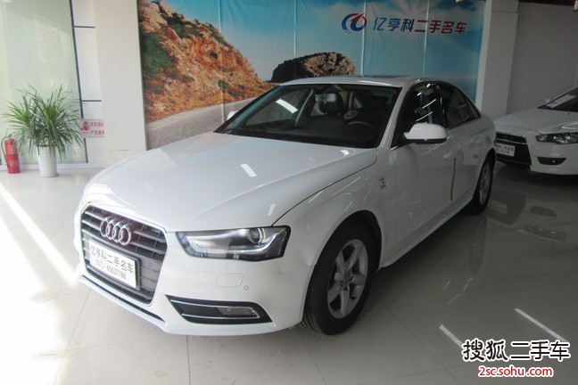 奥迪A4L-2.0TFSI 无级 35TFSI 标准型