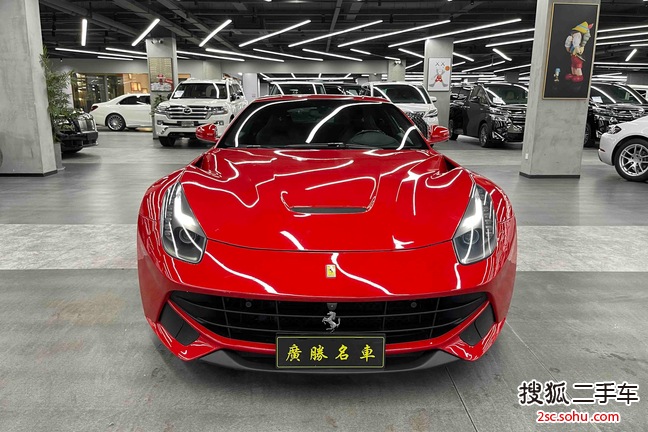 法拉利F12 berlinetta2013款6.3L 标准型