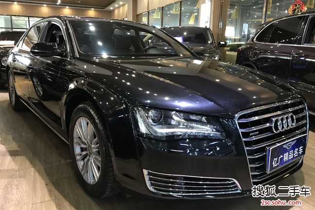 奥迪A8L2014款45 TFSI quattro舒适型