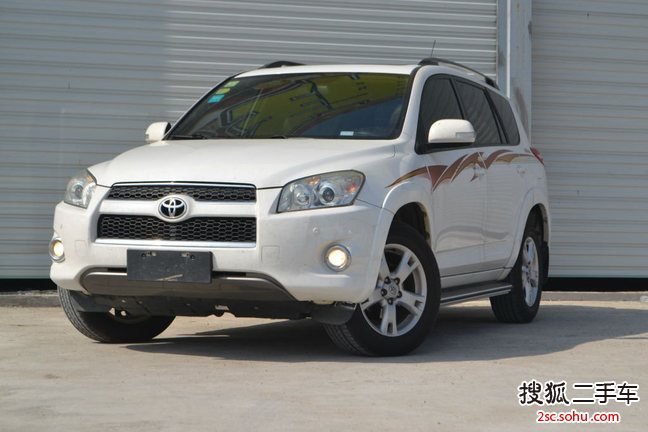 丰田RAV42011款2.4L 自动四驱至臻版 