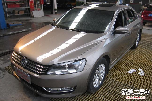 大众帕萨特2011款1.8TSI DSG 尊荣版