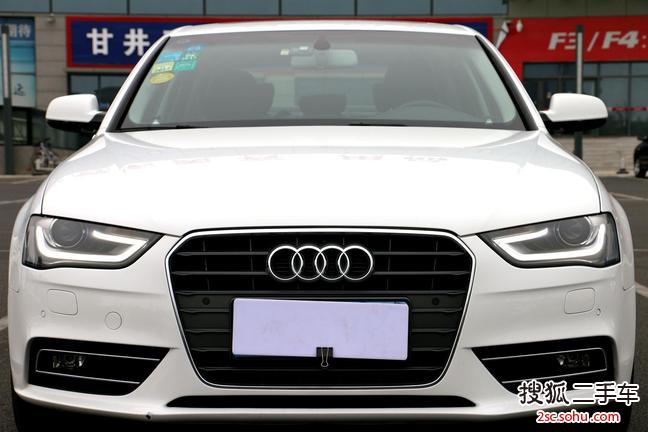 奥迪A4L2013款35 TFSI 自动舒适型