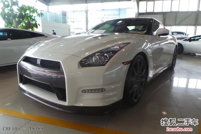 日产GT-R2014款3.8T Premium Edition 棕红内饰