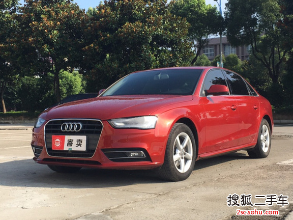 奥迪A4L2013款35 TFSI 自动标准型