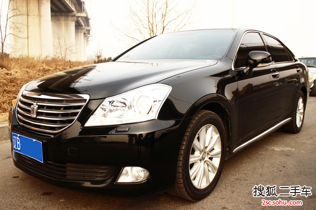 丰田皇冠2012款V6 2.5 Royal