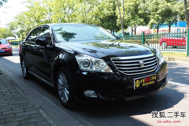 丰田皇冠2010款2.5L Royal 真皮版 