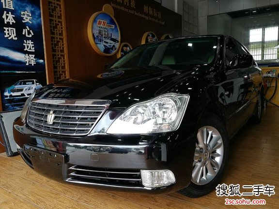 丰田皇冠2007款2.5L Royal 导航版