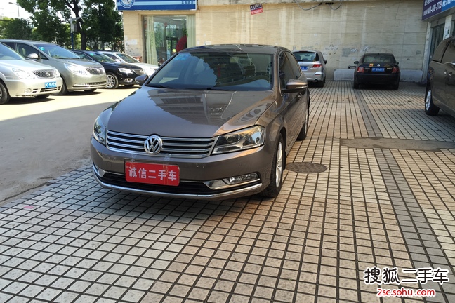 大众迈腾2012款2.0TSI DSG 豪华型