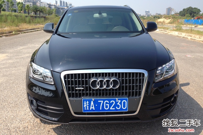 奥迪Q52012款2.0TFSI 豪华型