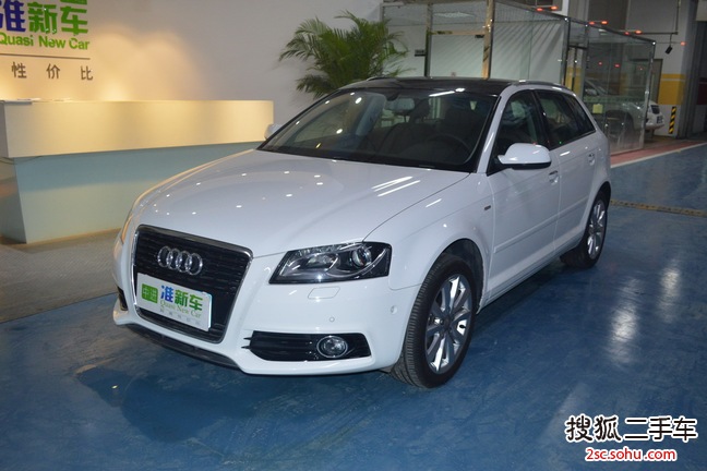 奥迪A3 Sportback2013款35 TFSI 尊贵型