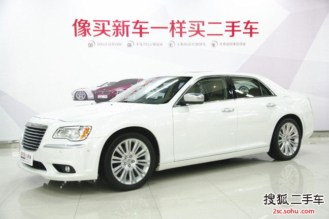 克莱斯勒3002013款300C 3.6L 尊崇版