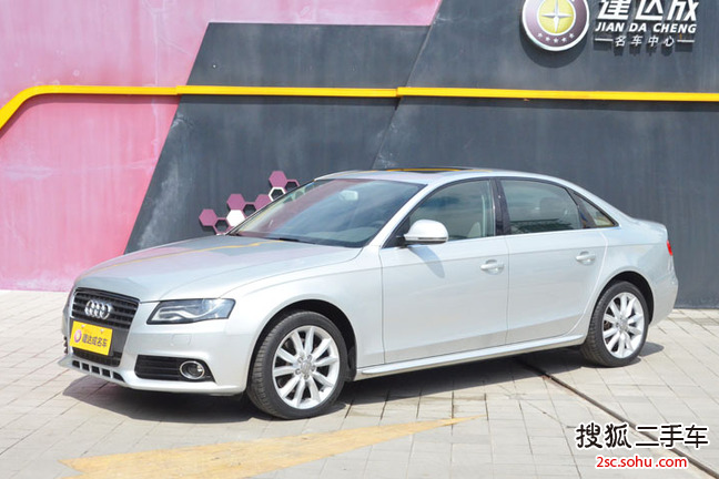 奥迪A4L2010款2.0TFSI 技术型